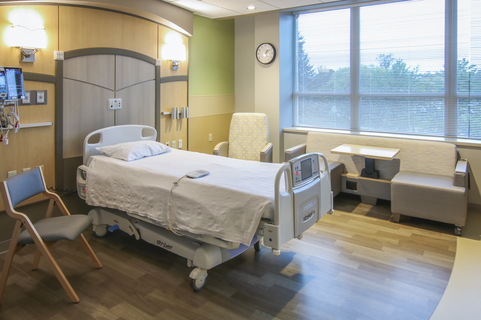 Onwijs Custer Projects | Boven Birth Center at Holland Hospital LF-11