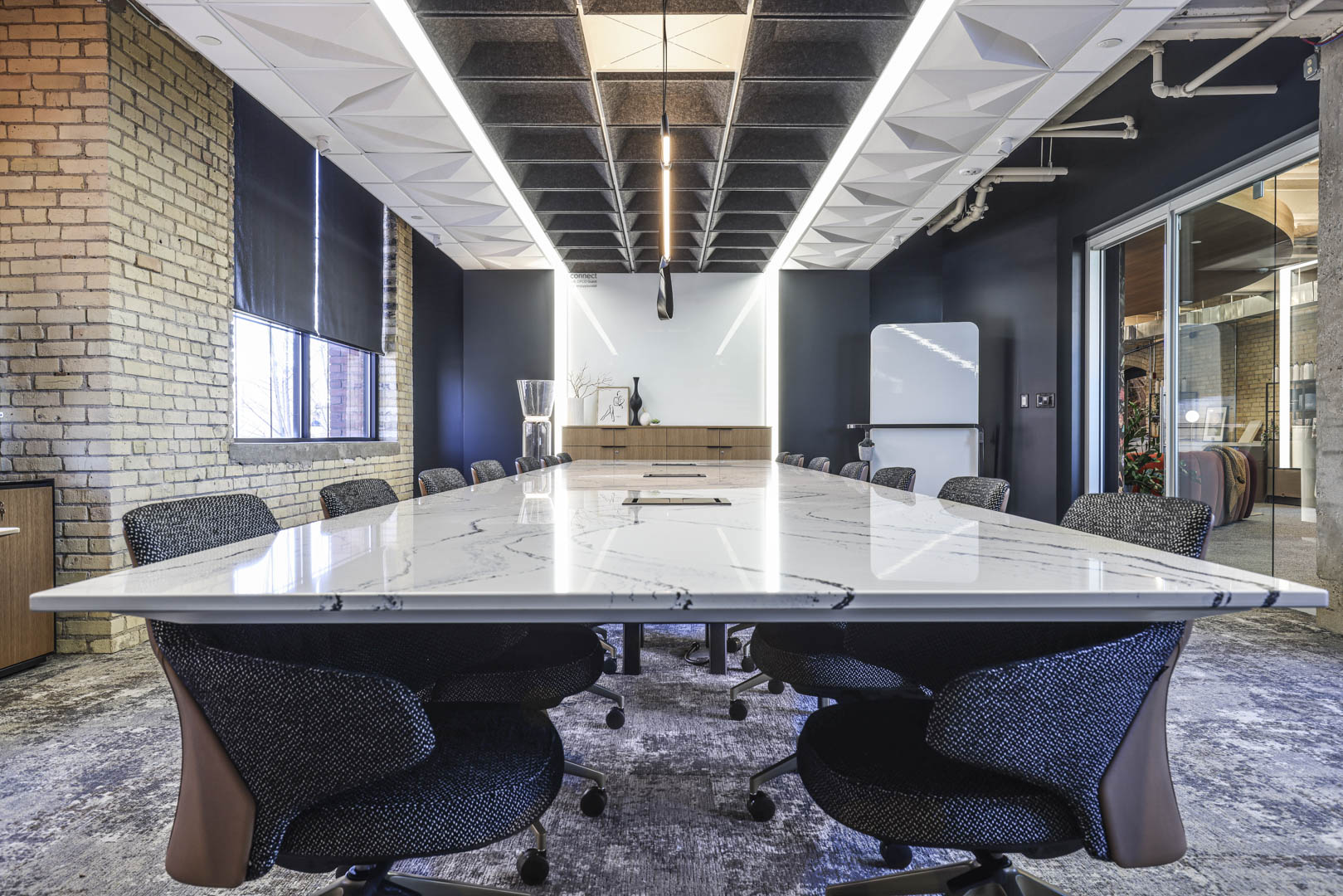 AOS Showroom Receives Architectural Record \, image size:1619x1080